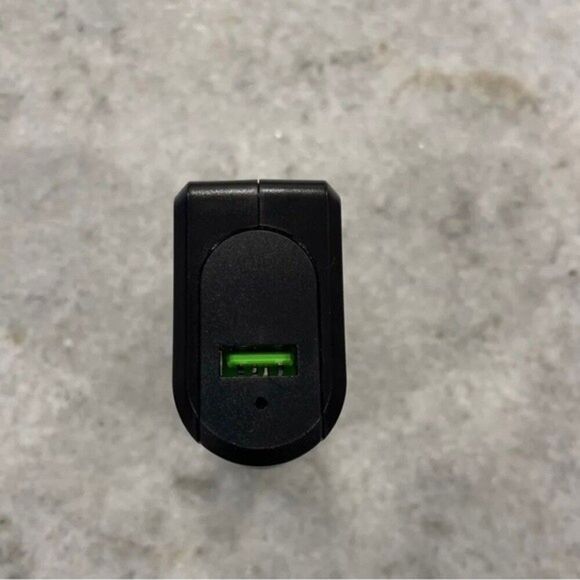 Qualcomm Quick Charge 3.0 Wireless Charging Pad - Picture 5 of 6